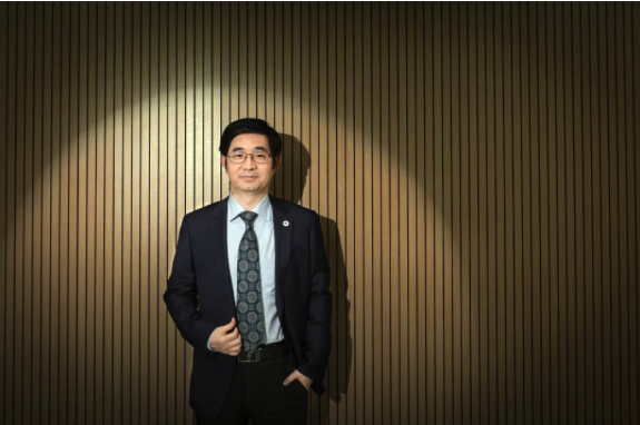 独家对话李军旗：全球最大代工厂如何开启智能制造的春天｜何问西东