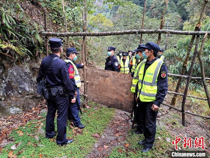 云南怒江：戍边“虎警”的新年新气象