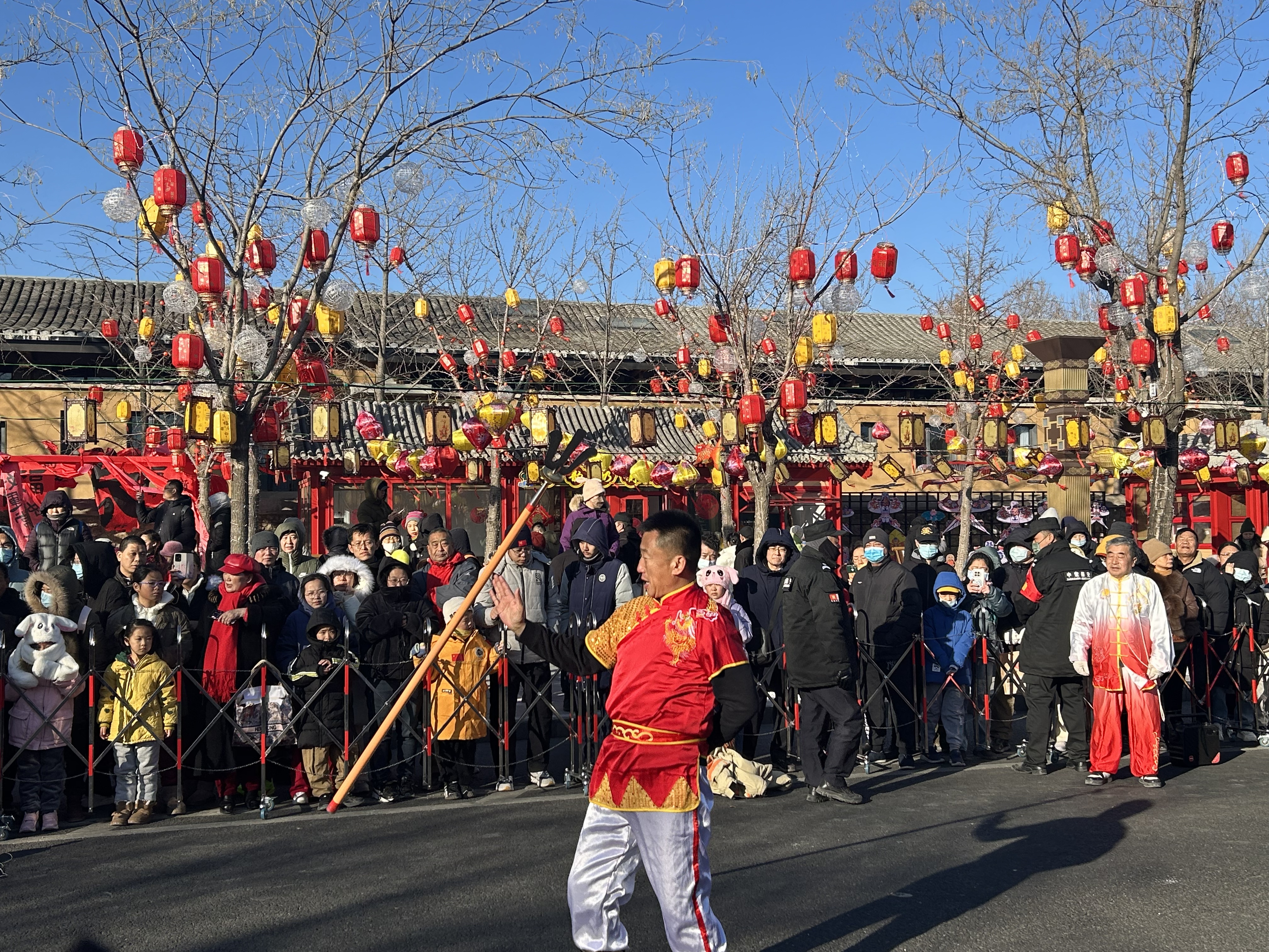 新春走基层 | 京城灯火：传统与现代共绘新年盛景