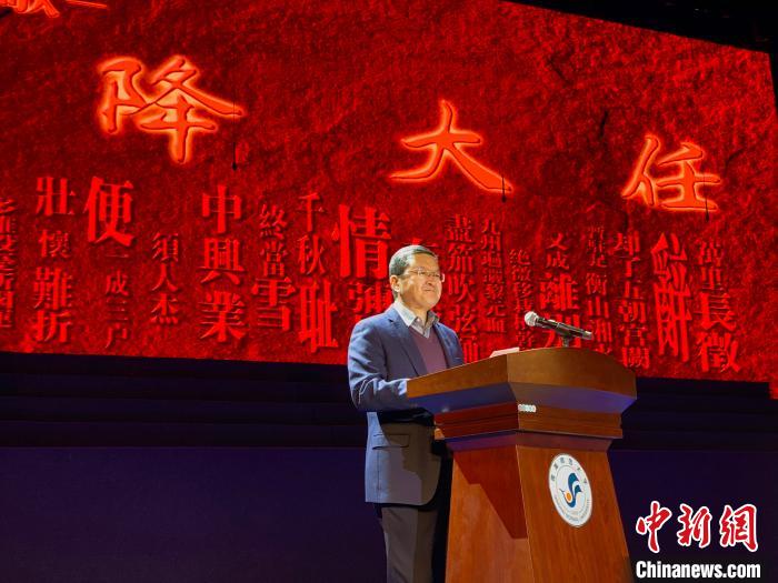 《西南联大组歌——天降大任》在青海师范大学公演 《西南联大组歌——天降大任》在青海师范大学公演